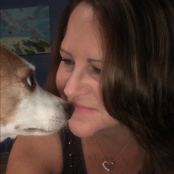 Meet your Posher, Carla - Picture 2 of 2